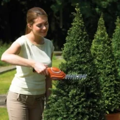 Black & Decker Shrub Shearer -Cheap A Fresh Garden Store 345110 black and decker shrub shearer 3