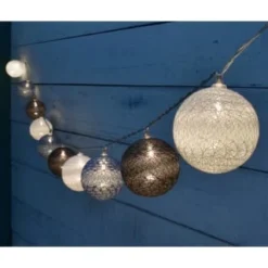 B&M 10 Orb Solar String Lights