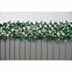 B&M Expanding Artificial Laurel Leaf Trellis 180 X 30cm -Cheap A Fresh Garden Store 379971 expanding laurel leaf trellis 180x30cm 2